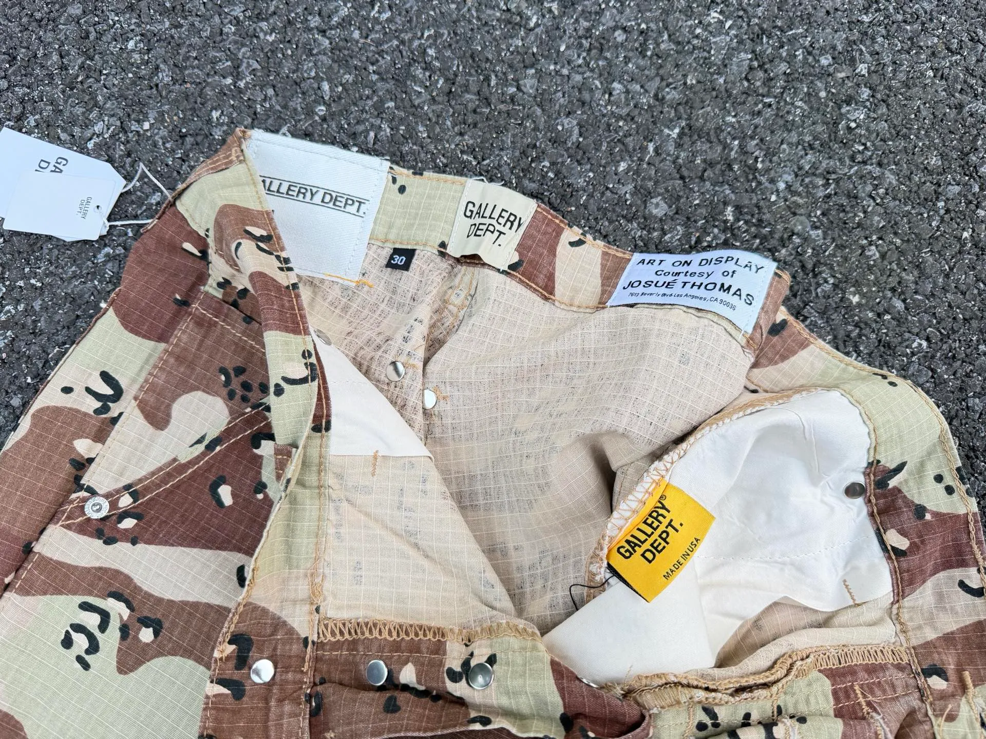 P250💰GA04 GALLERY DEPT. Desert camouflage spliced ​​overalls American high street loose multi-pocket micro-flare casual trousers Code number: 28 30 32 34 36